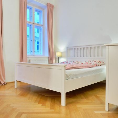 Chic Apartment - Near U3 Metro Wien Eksteriør billede